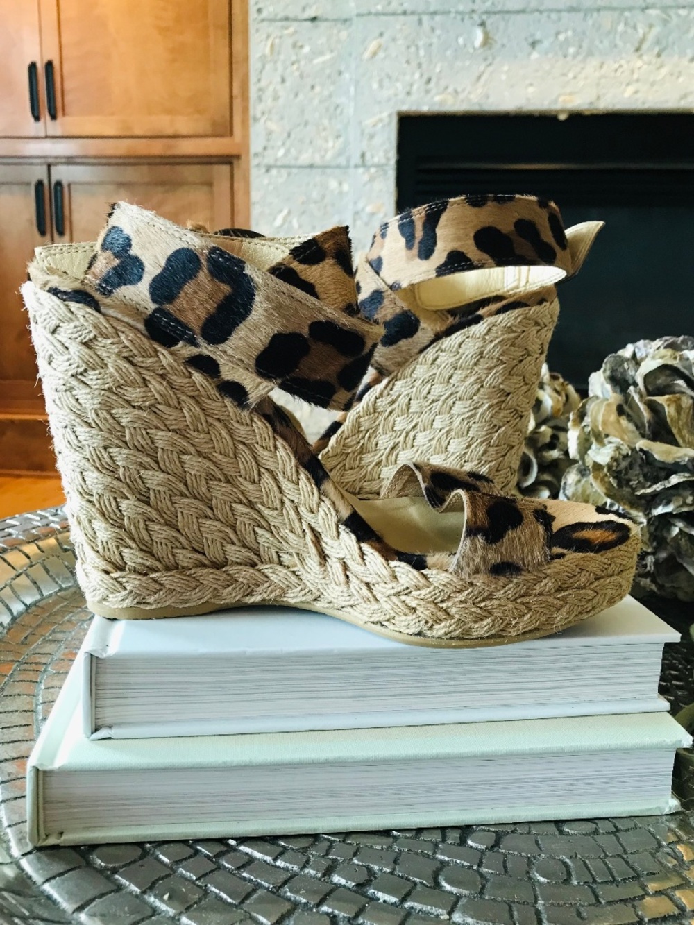 BOHO-CHIC STUART WEITZMAN CALF HAIR LEOPARD ESPADRILLE WEDGE STATEMENT SANDAL - Picture 11 of 14